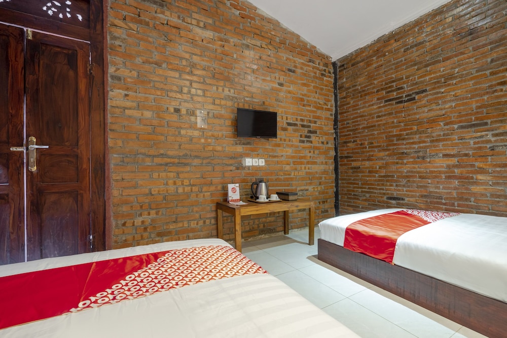 Deluxe Twin Room photo 3