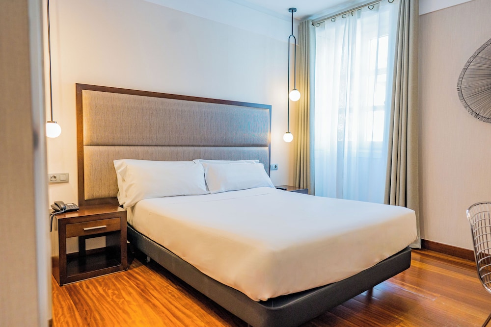 Standard Room - Photo 7