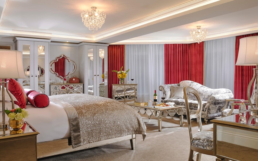 Executive Suite photo 3