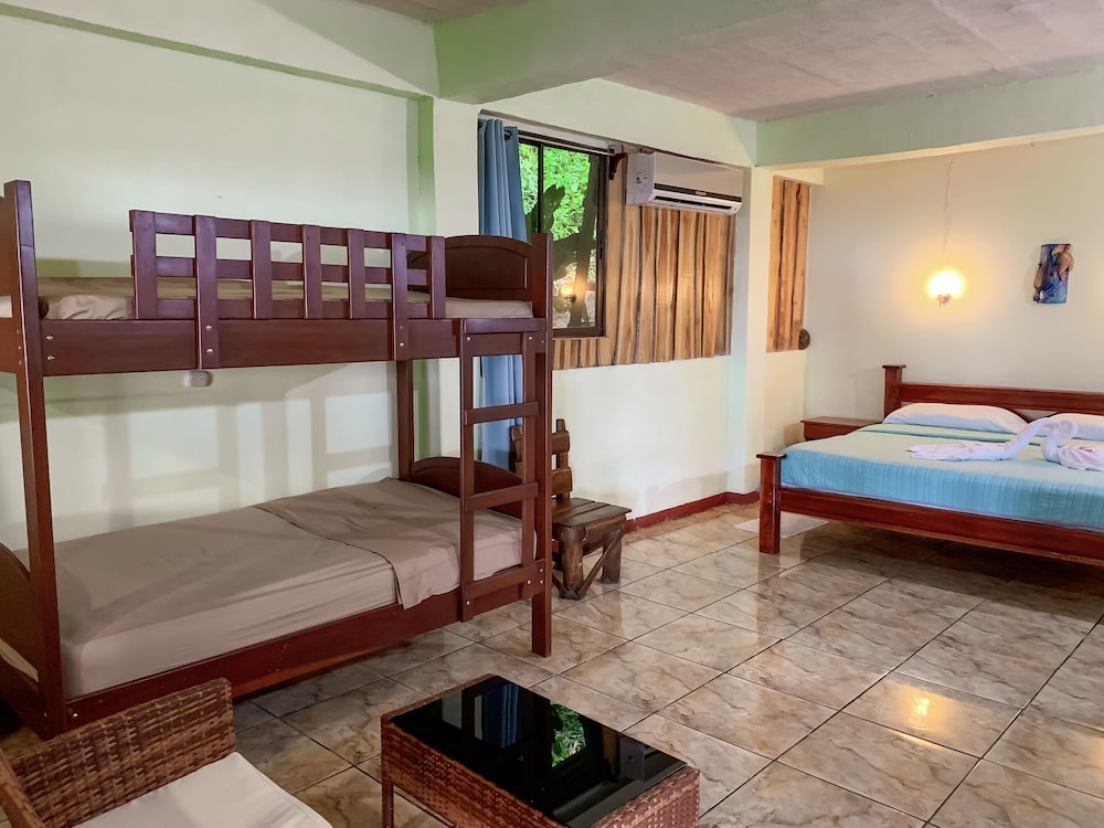 Standard Quadruple Room photo 3