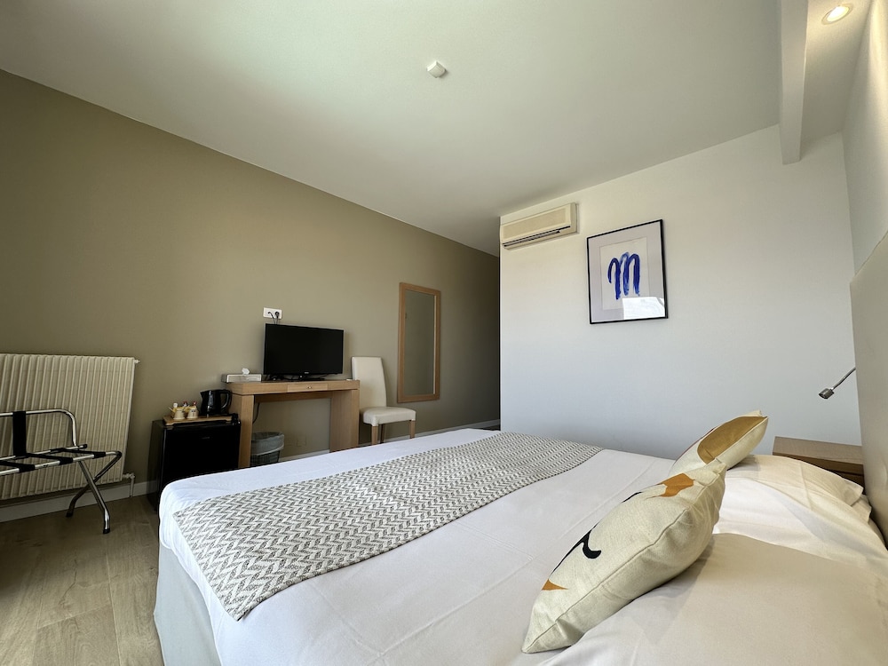 Room M - Balcon Vue Mer -18m² - Lit Double / Lits Jumeaux - Photo 7