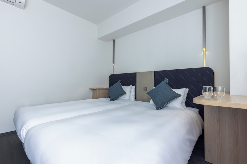 Standard Twin Room with Washing Machine, Non Smoking - Photo 3