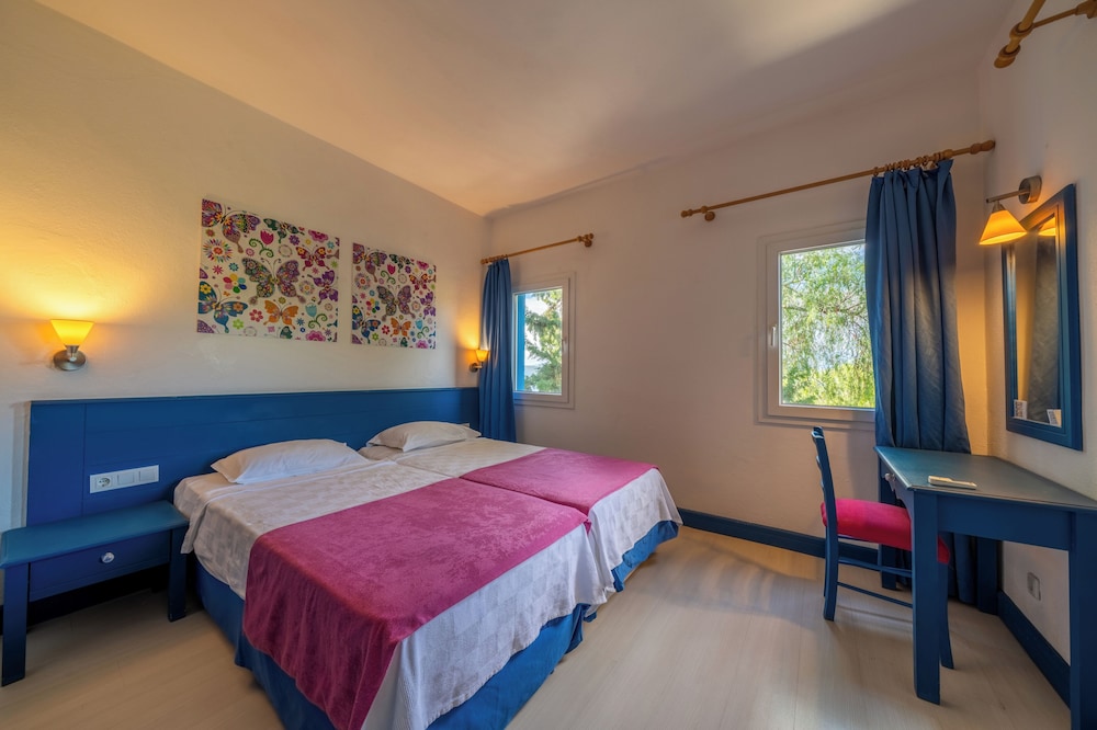 Family Bungalow, 2 Bedrooms photo 3