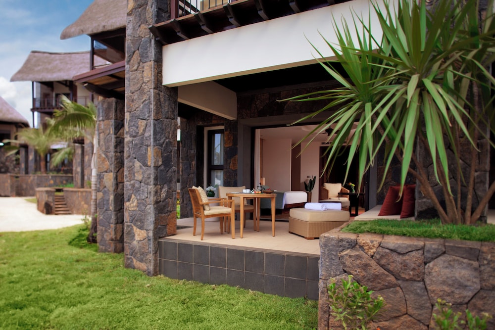 Luxury Lagoona Suite with Garden photo 2