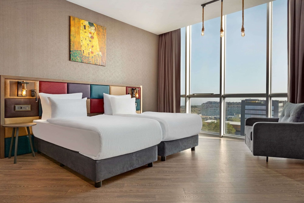 Room, 1 Twin Bed, Non Smoking, City View photo 3