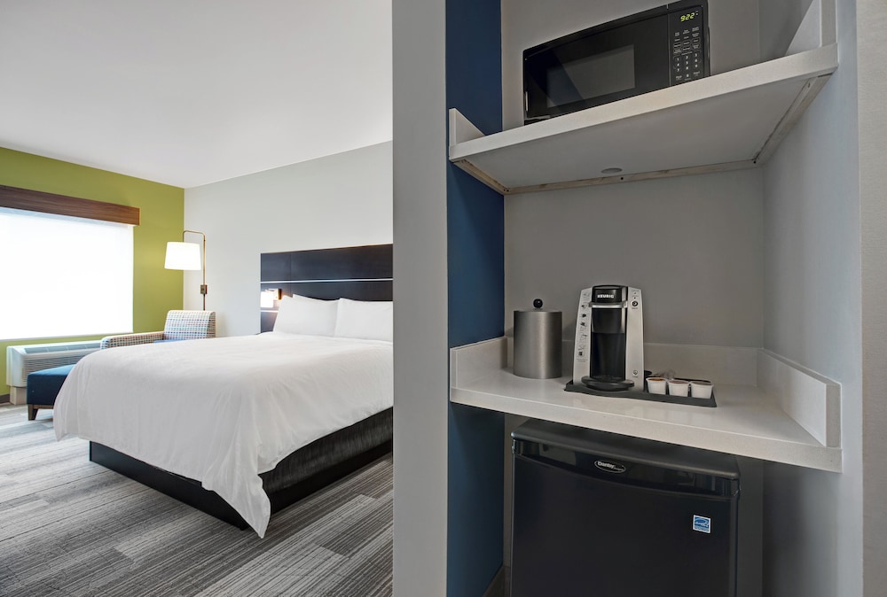 Suite, 2 Queen Beds, Accessible (Communications) - Photo 5