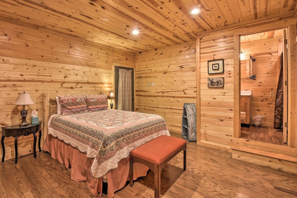 House (4 Bedrooms) photo 2
