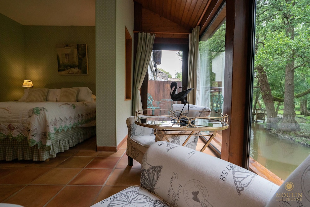 Double Room, River View photo 3