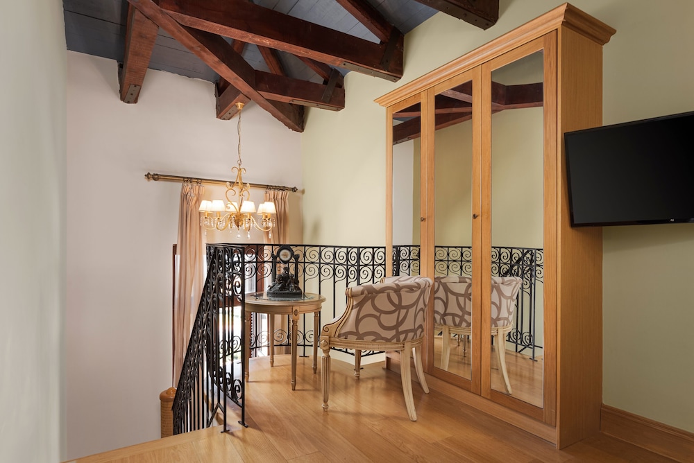 Junior Suite, Jetted Tub, Sea View