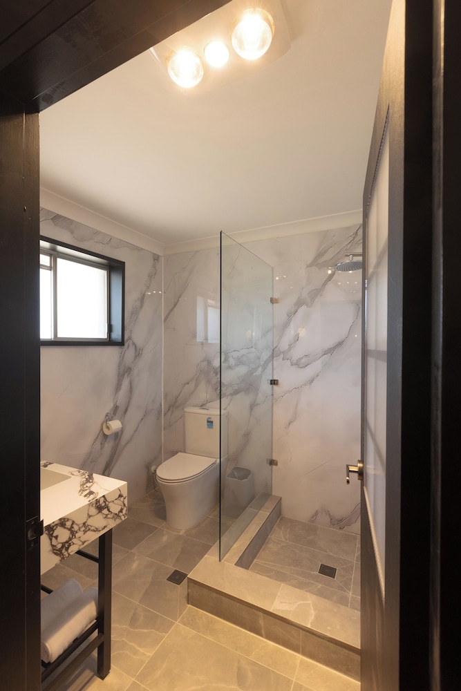 Deluxe Twin Room photo 3