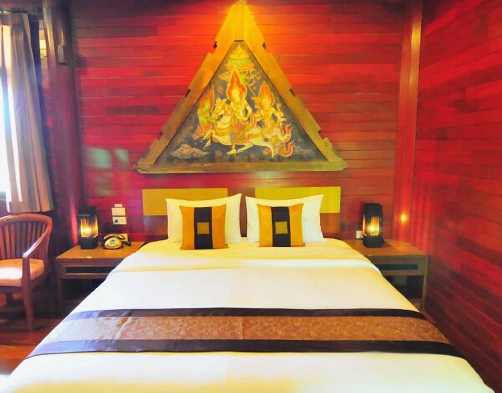 Villa photo 2
