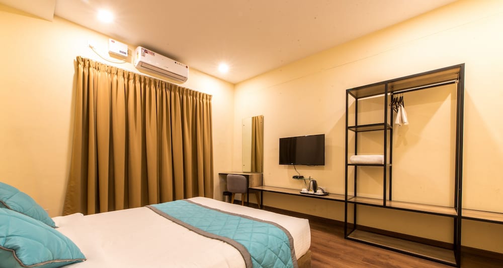 Deluxe Room - Photo 6
