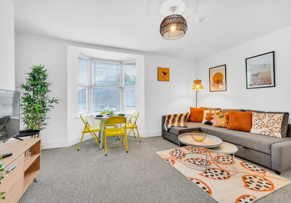 Apartment photo 1