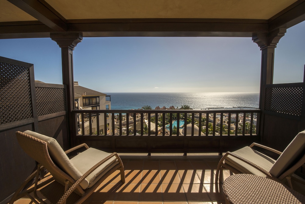 Deluxe Triple Room, Ocean View thumbnail 6