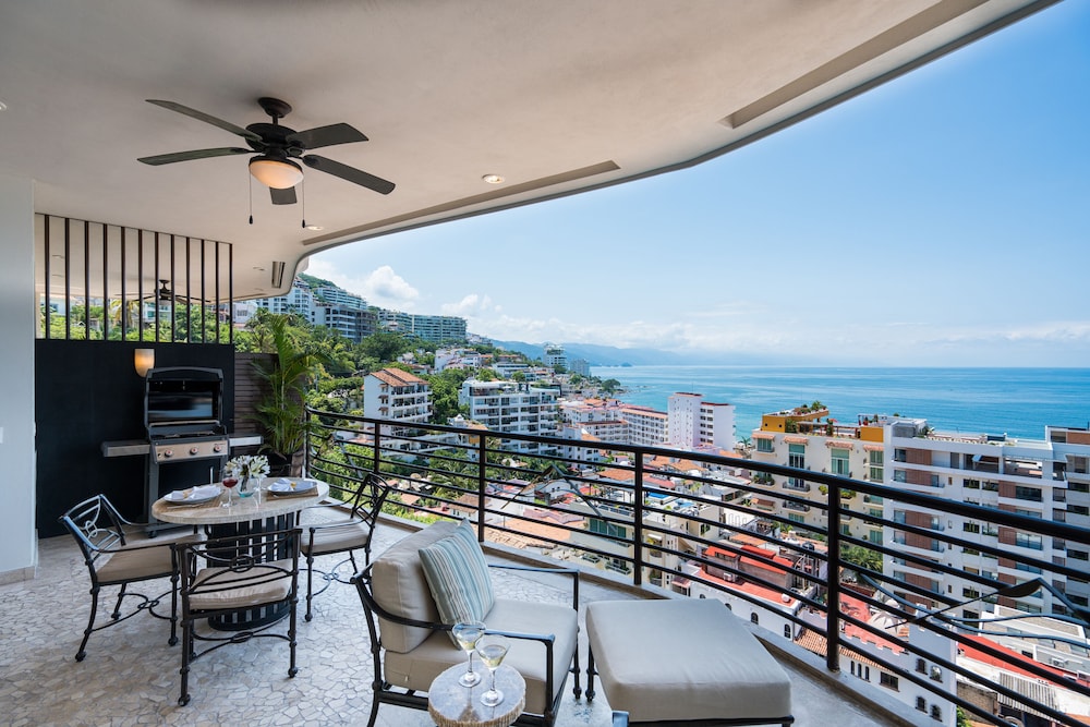 Luxury Suite, 1 Bedroom, Ocean View photo 1