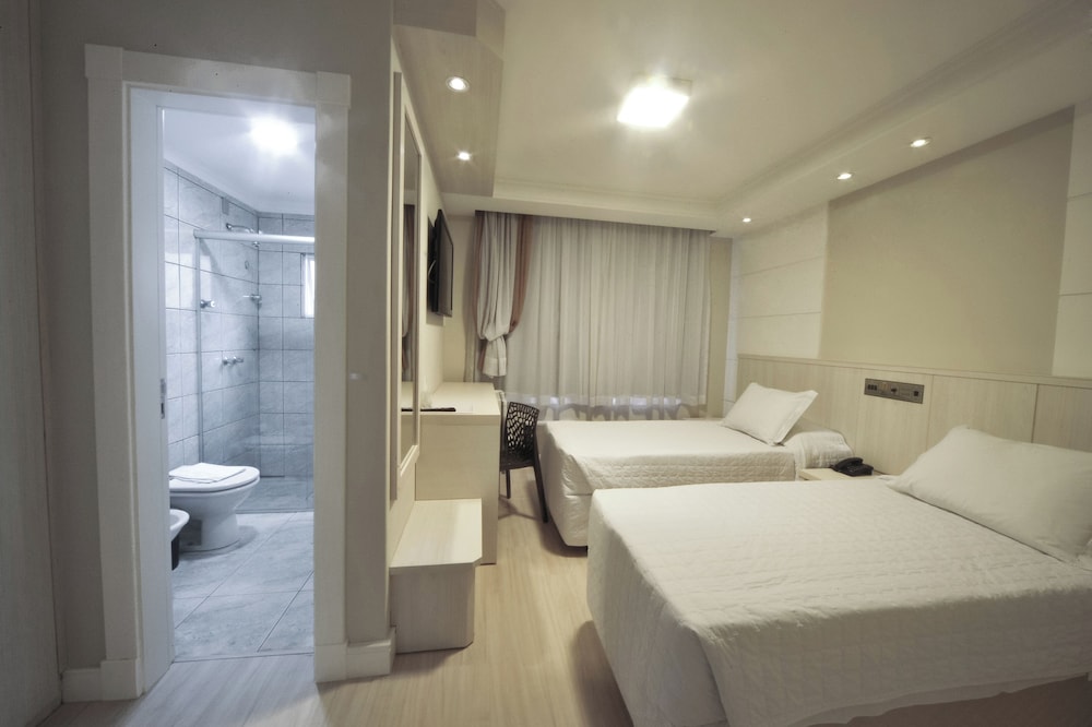 Standard Double Or Twin Room photo 3