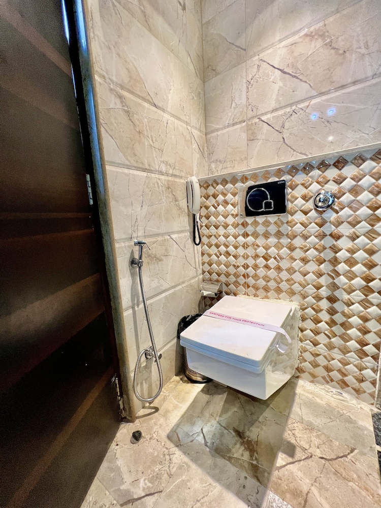 Luxury Suite photo 2