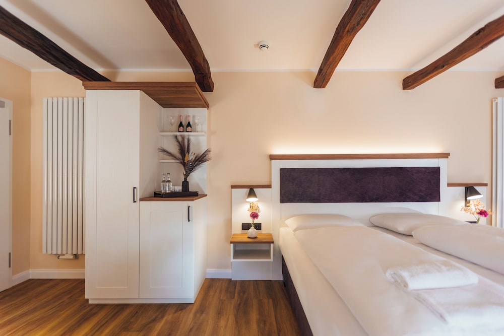 Classic Double Room
