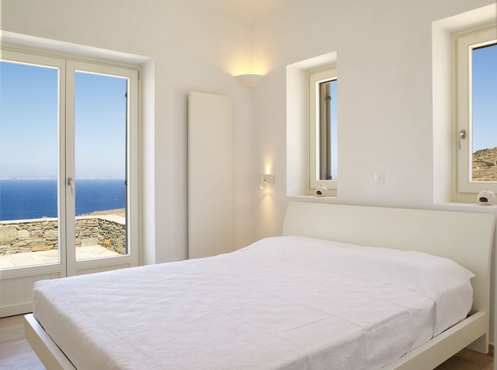 Luxury Villa, 2 Bedrooms, Private Bathroom, Sea View