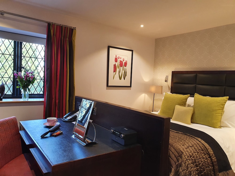 Comfy King Room - Photo 6