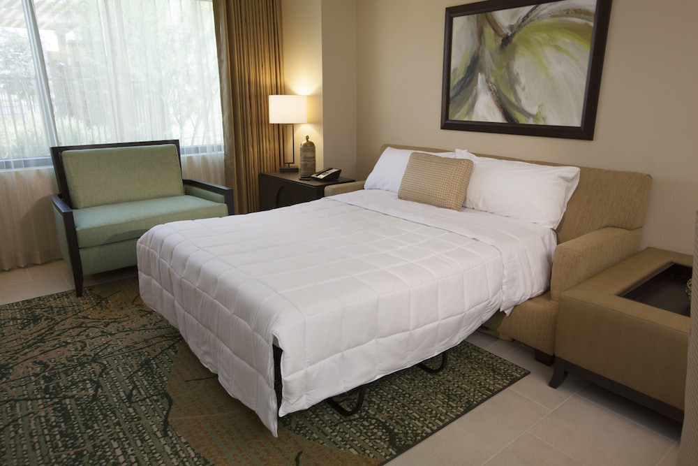 One Bedroom Suite - Photo 2