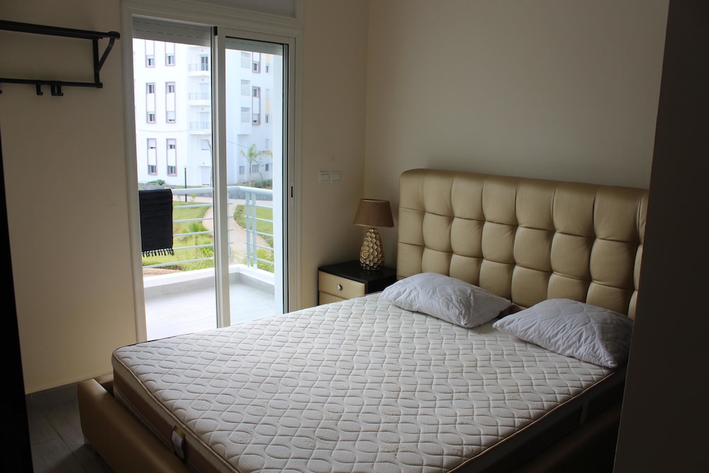 Apartment, 2 Bedrooms (Bouznika 1) photo 2