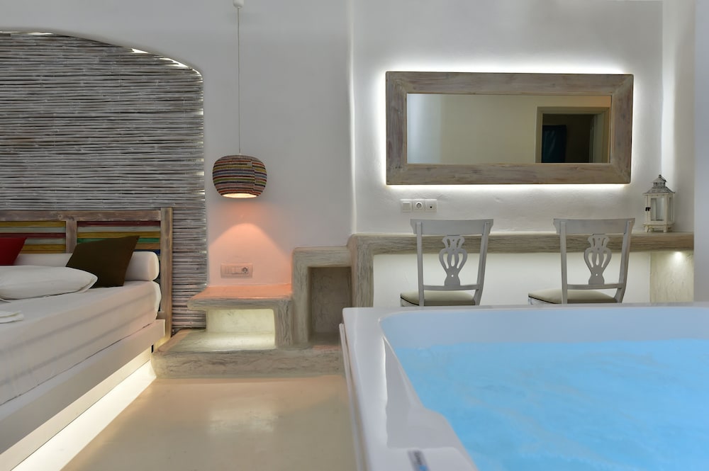 Superior Suite - Photo 2