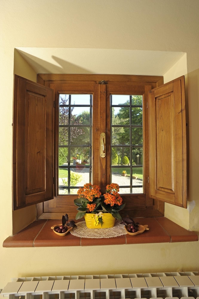 Panoramic Apartment, 2 Bedrooms, Hill View photo 3