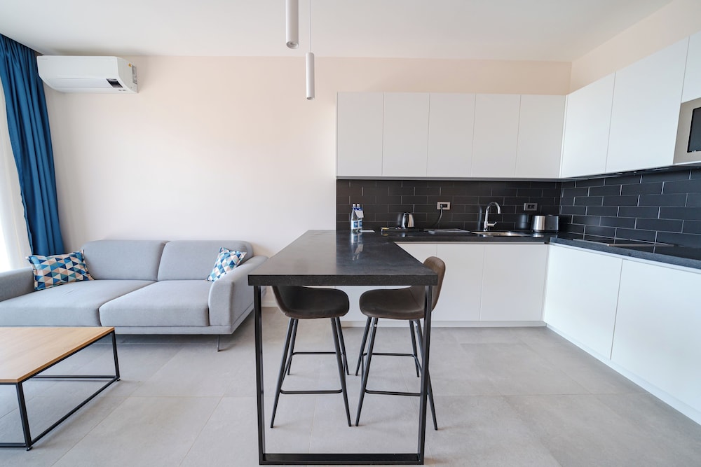 Deluxe Apartment, 1 Bedroom, Balcony photo 3
