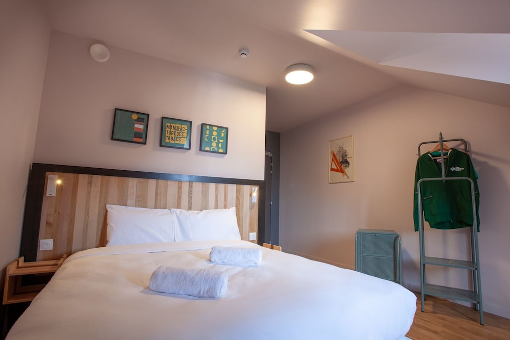 Double or Twin Room - Photo 5
