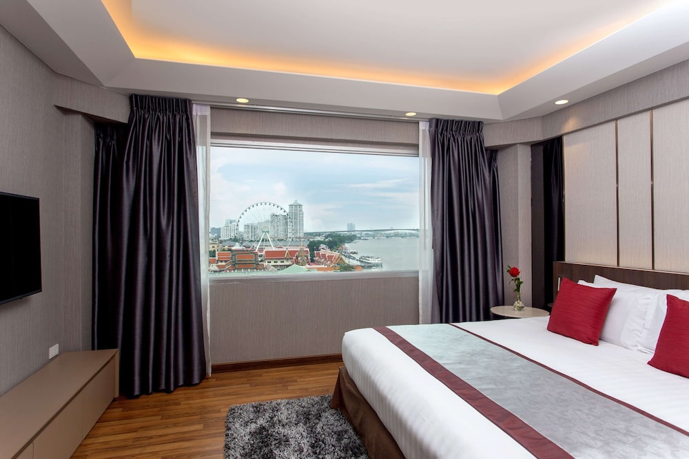 Premier Suite, 1 King Bed, River View