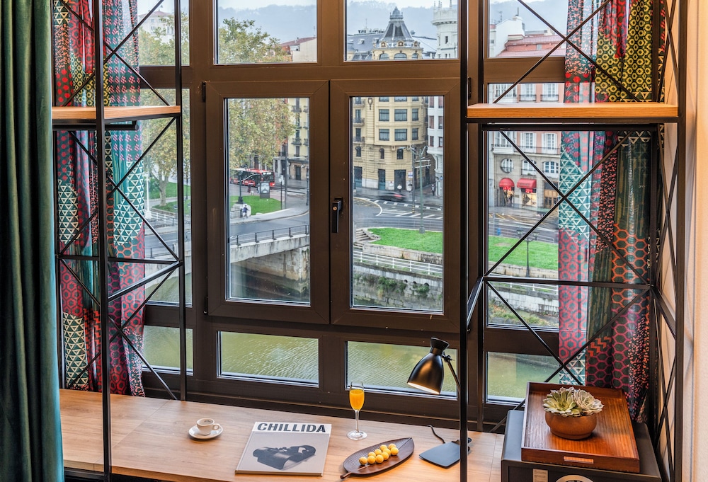 Suite Clásica con Vista a la Ciudad