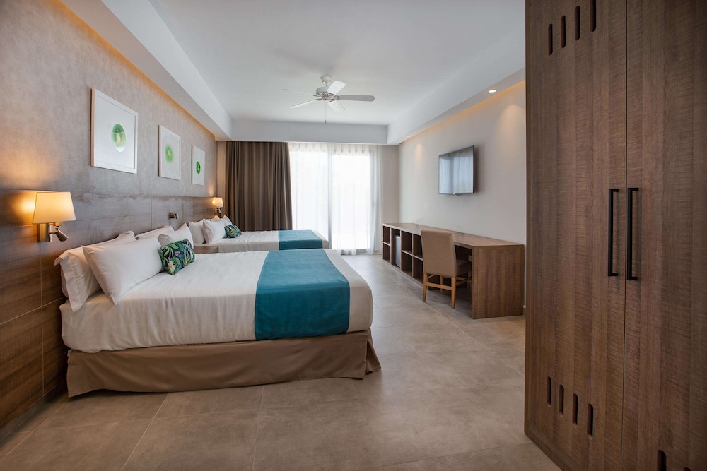 Luxury Suite - Photo 3