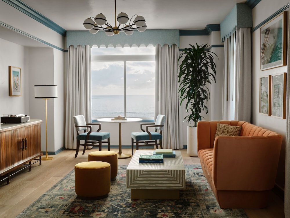 Suite, 1 Bedroom (Ocean) photo 1