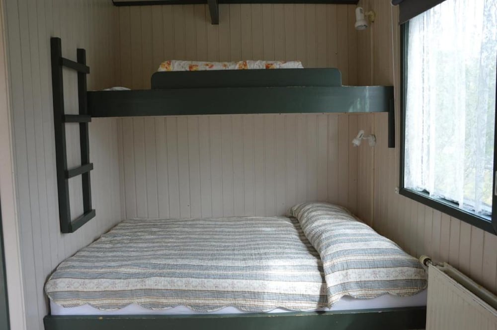 Basic Double Room photo 3