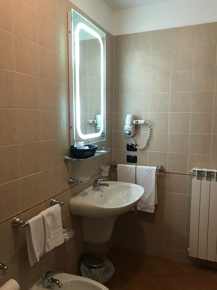 Triple Room - Photo 3