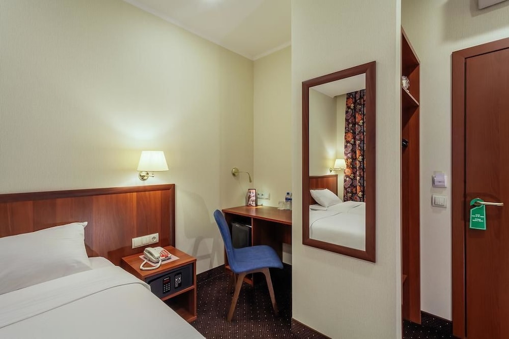 Standard Twin Room photo 3