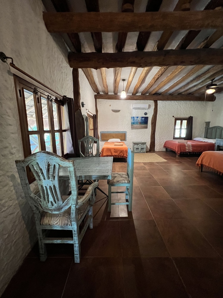Apartment with Kitchenette and Garden View (up to 5 people)