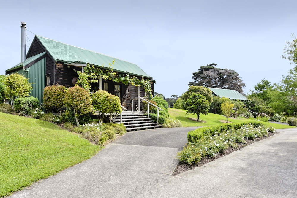 Romantic Cottage photo 2