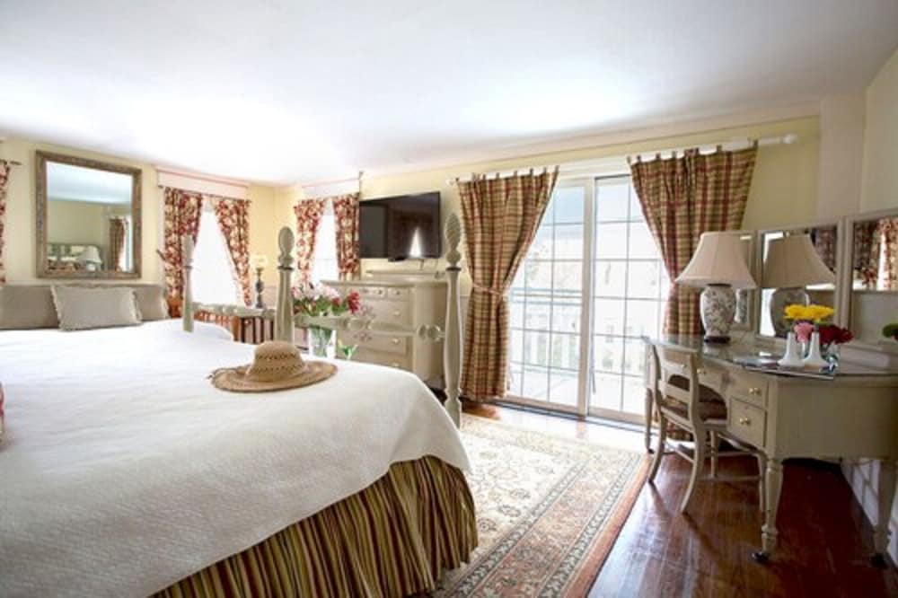 Superior Room, Garden Area
