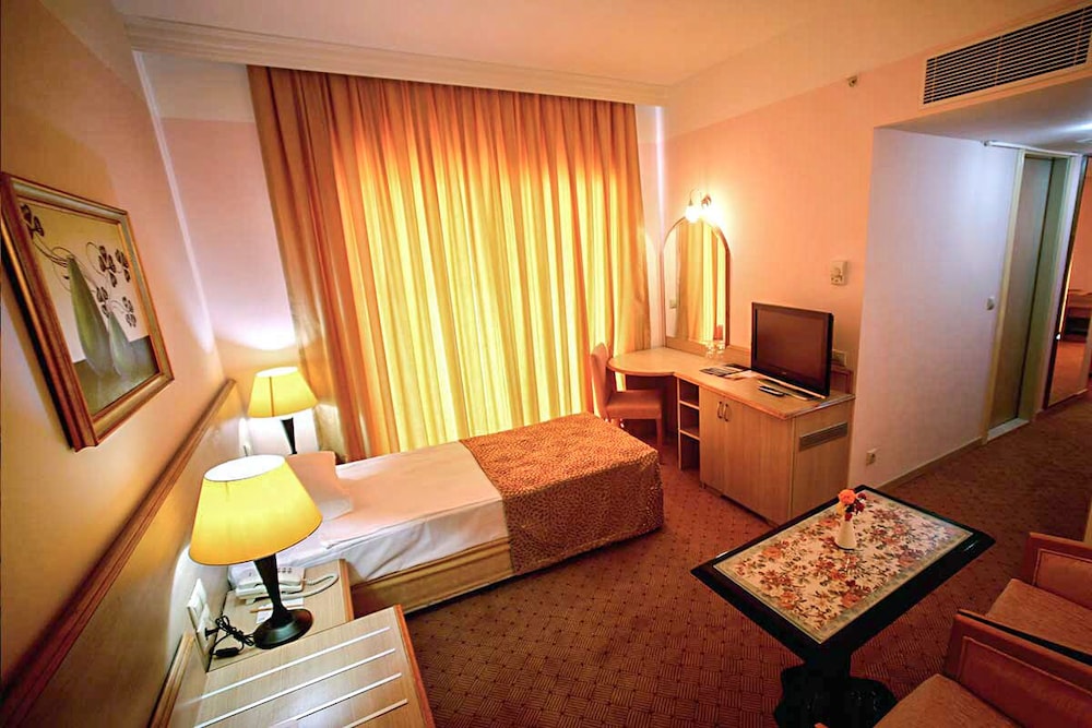 Standard Room, City View