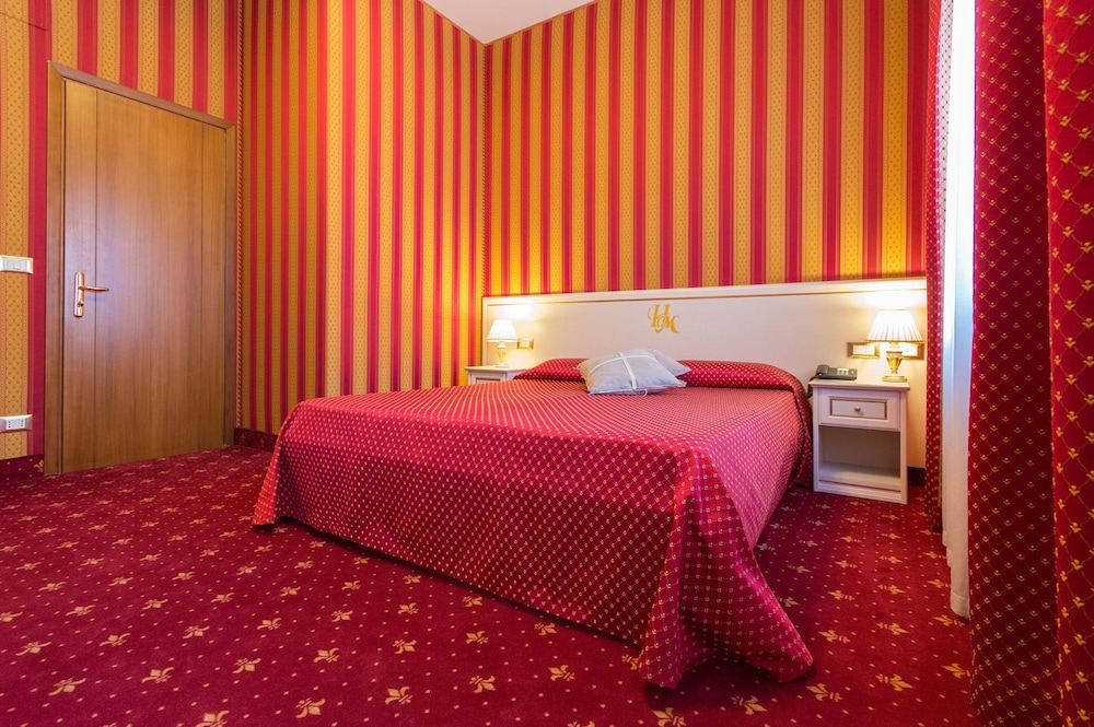 Classic Double or Twin Room photo 1