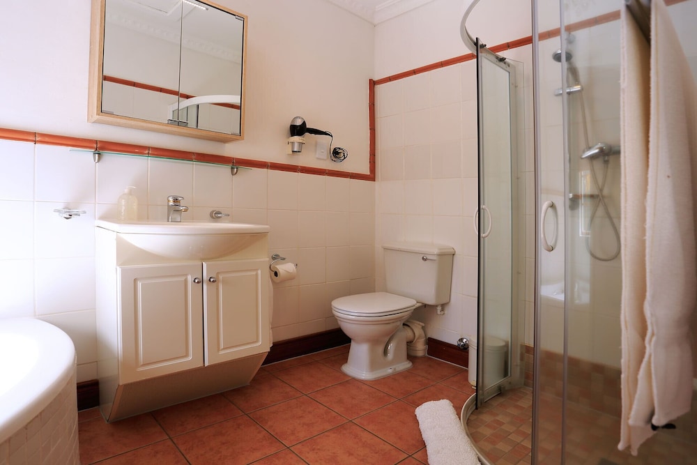 Premium Double Room, Pool Access, Garden View photo 3