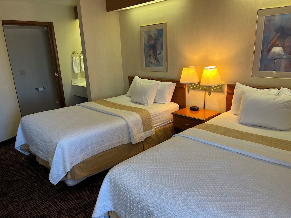Double Room, 2 Double Beds - Photo 4