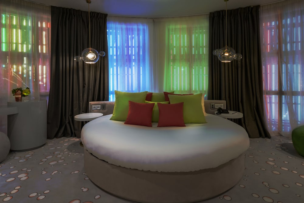Skylight Room