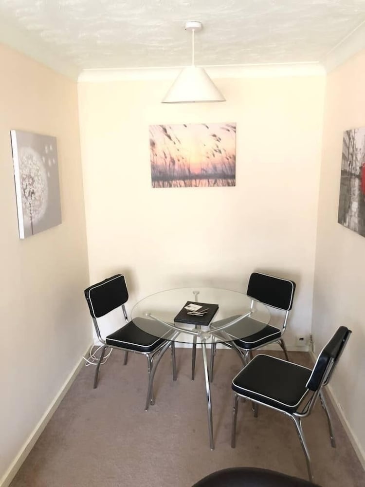 Apartment photo 3