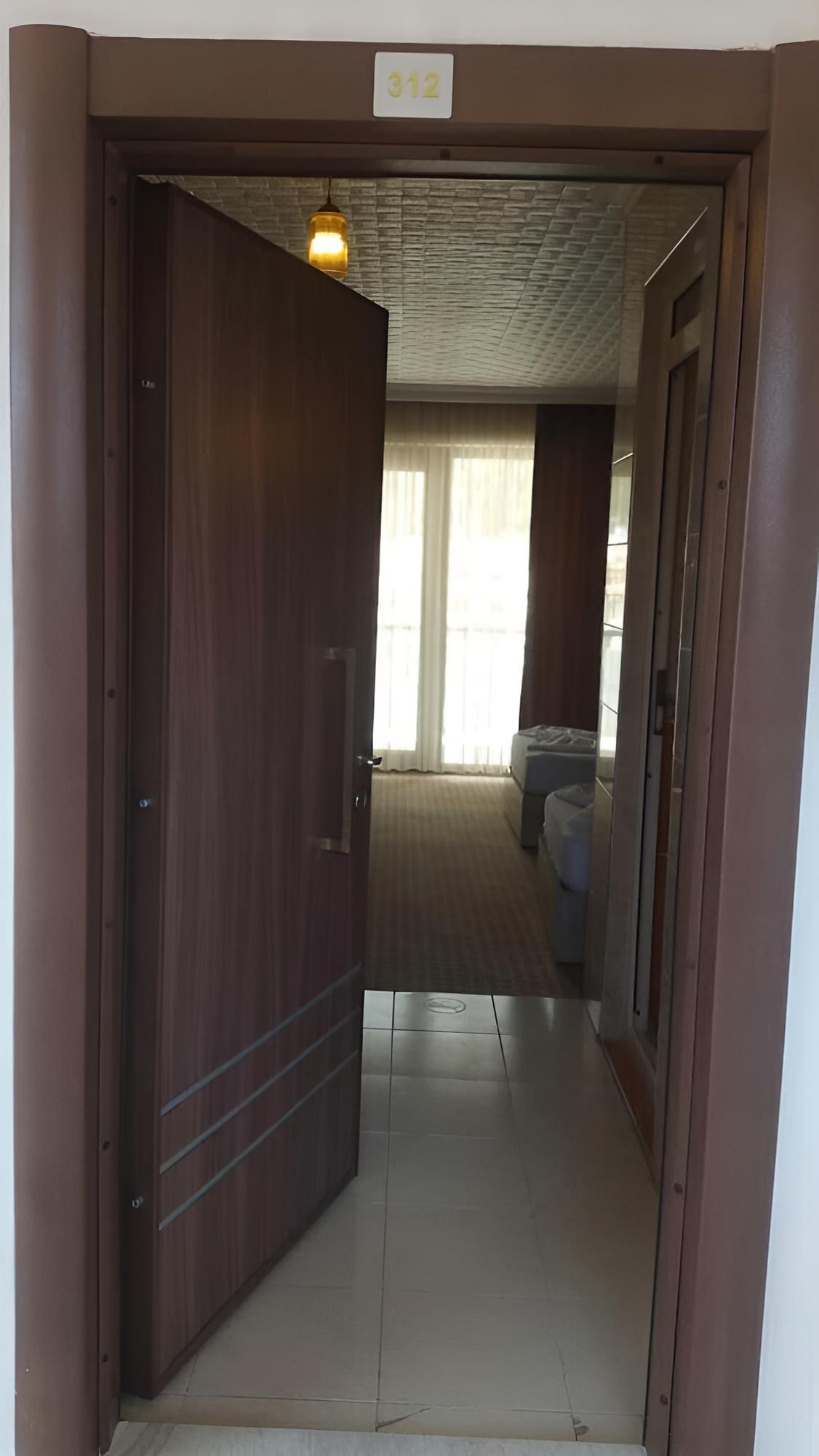 Deluxe Triple Room photo 3