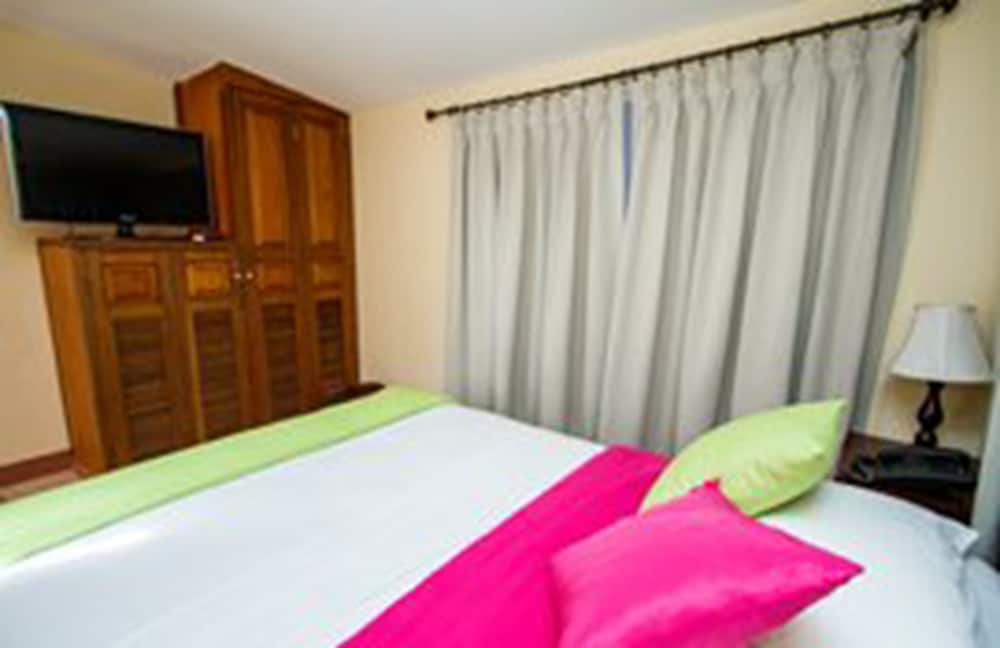 Standard Room, 1 Double Bed, Non Smoking photo 3