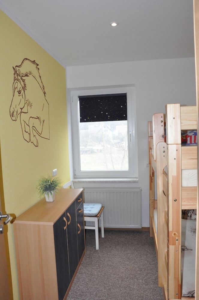 Basic Condo, 2 Bedrooms, Non Smoking photo 3