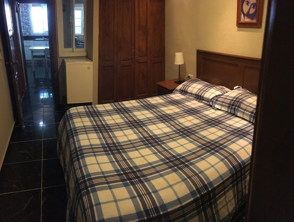 Deluxe Apartment, 1 King Bed, Kitchen, Beach View